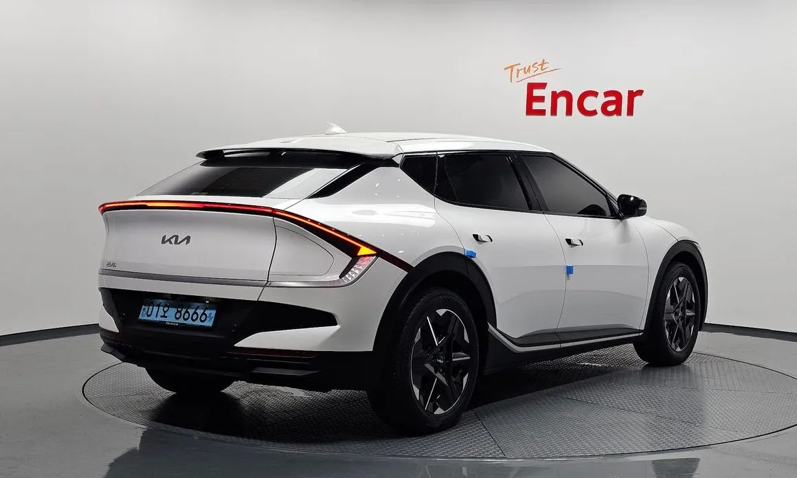 Kia EV6 — фото 6