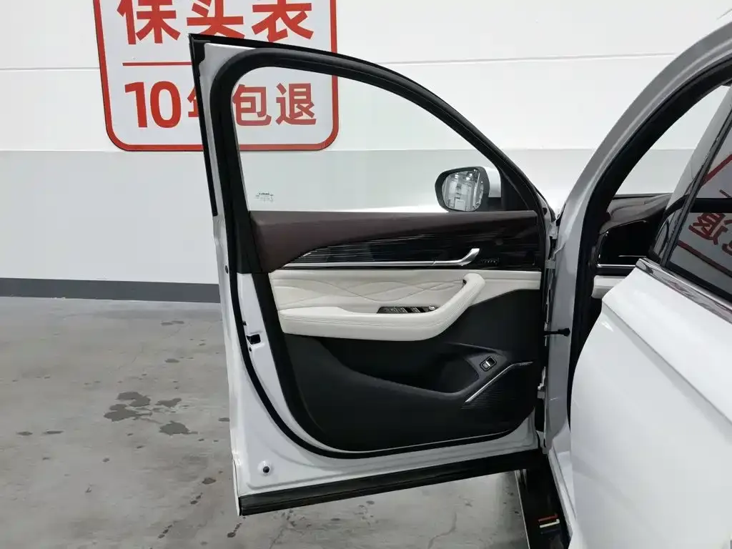 Geely Xingyue L — фото 9