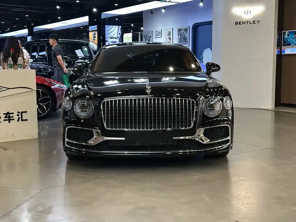 Bentley Flying Spur PHEV — фото 5