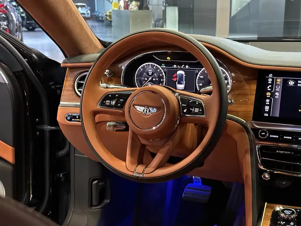 Bentley Flying Spur PHEV — фото 2
