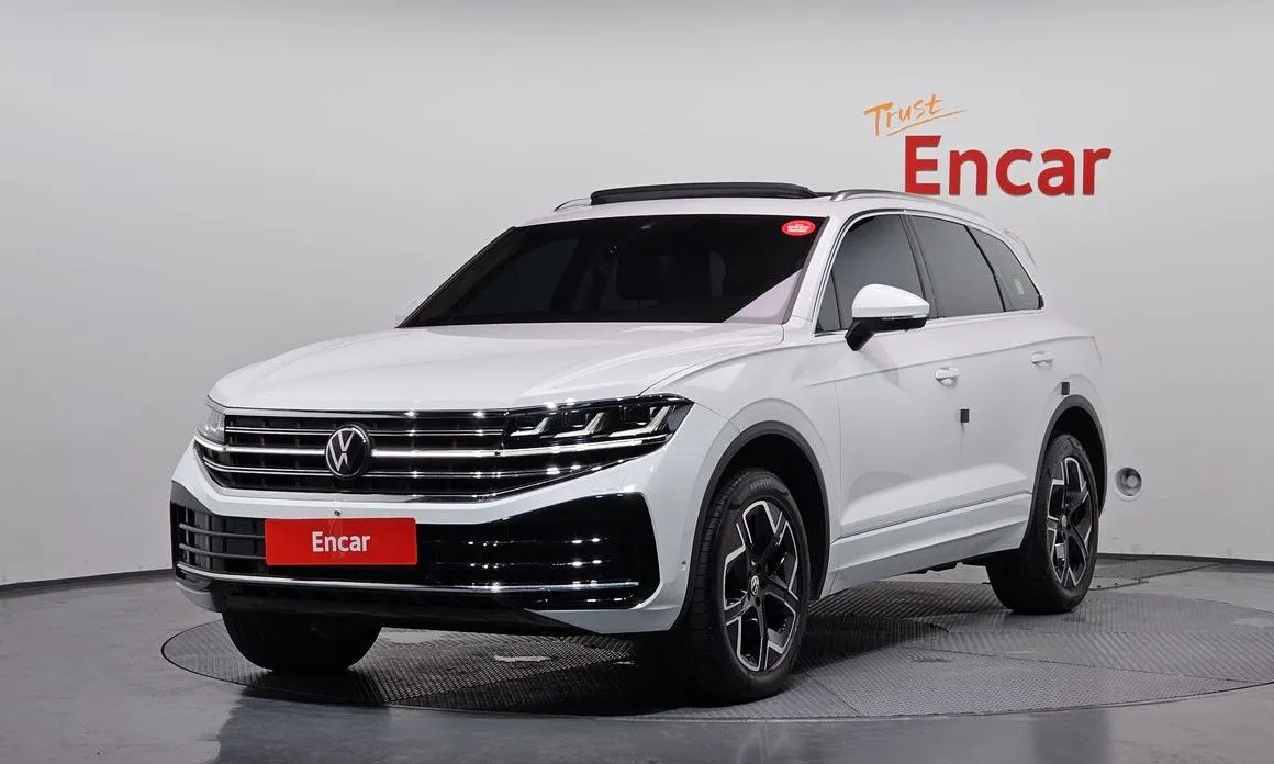 Volkswagen Touareg — фото 1