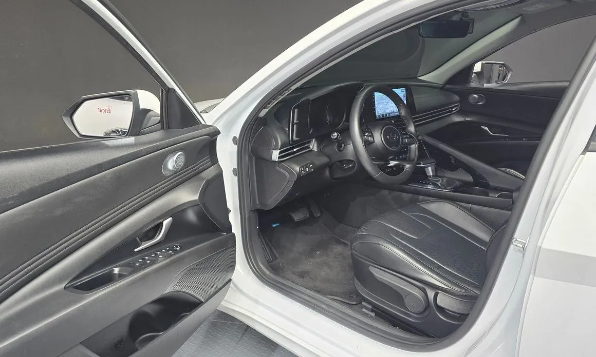 Hyundai AVANTE 2023 из KR, фото 10