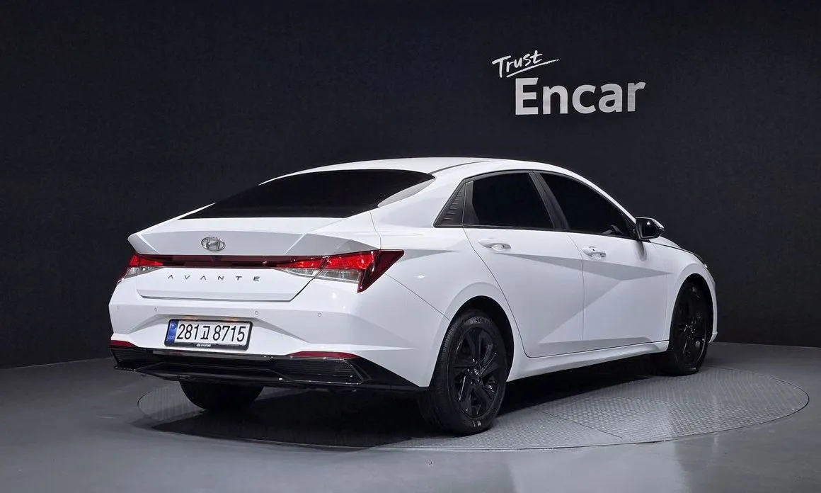 Hyundai AVANTE 2023 из KR, фото 3