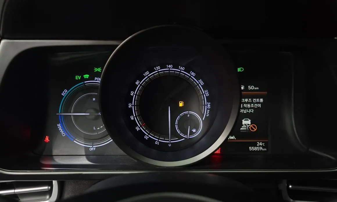Hyundai AVANTE 2023 из KR, фото 4