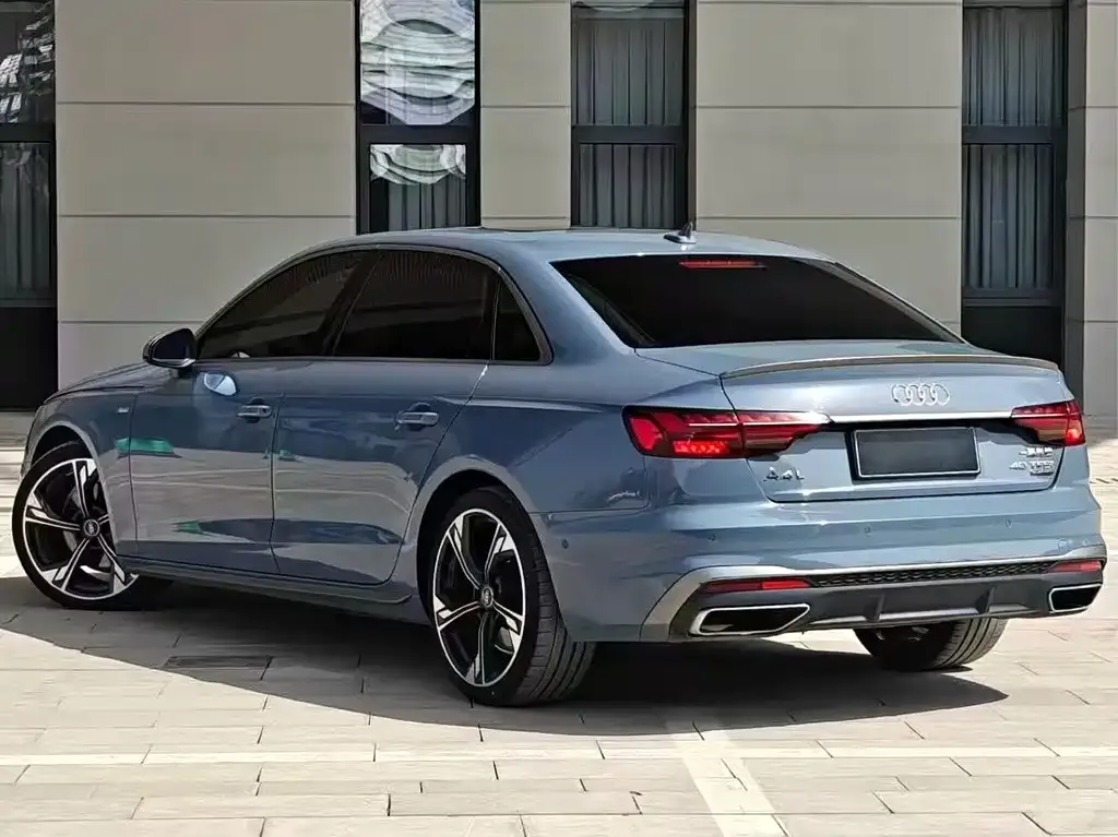 Audi A4L — фото 3