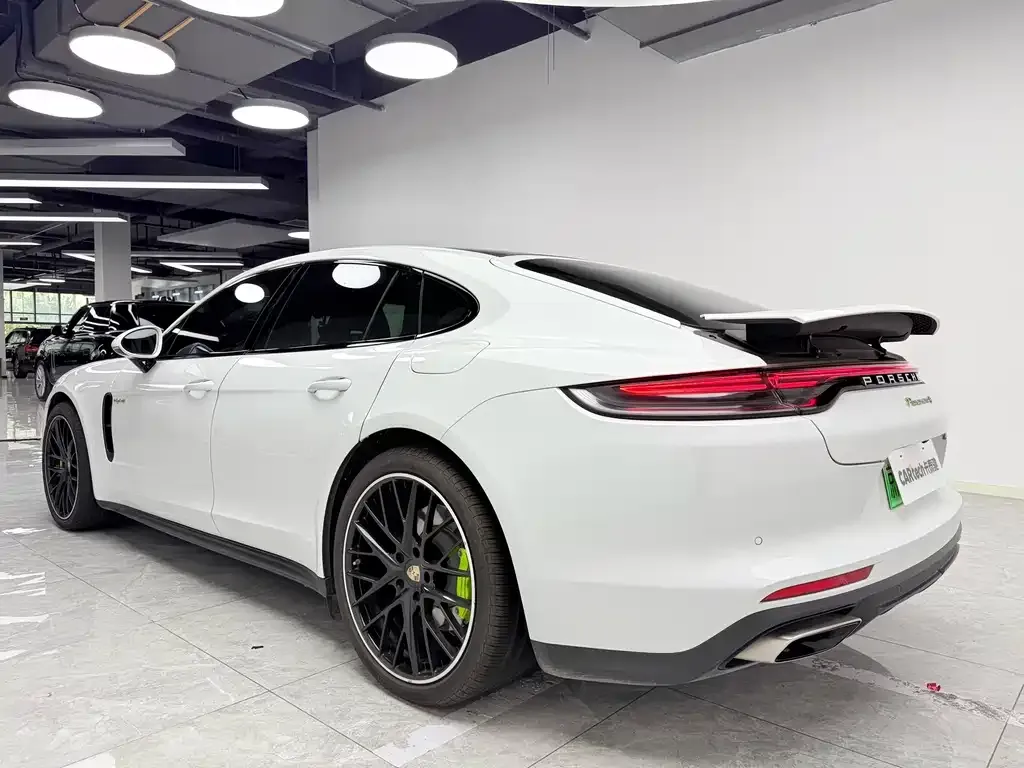 Porsche Panamera Hybrid — фото 8