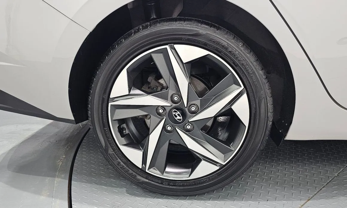 Hyundai AVANTE — фото 6