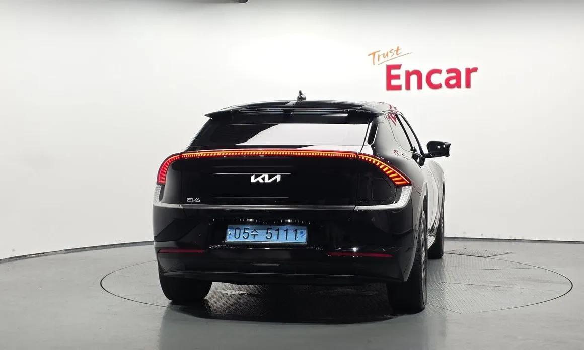 Kia EV6 — фото 6