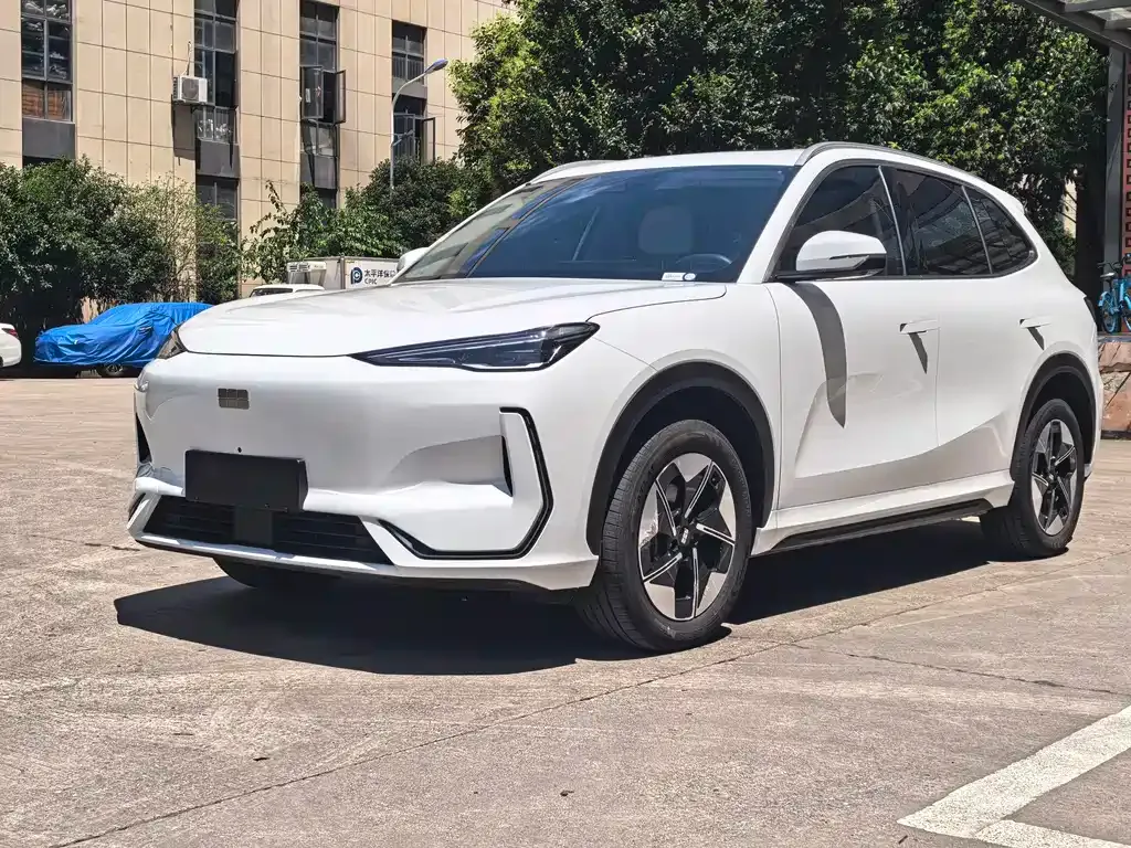 Geely Galaxy E5