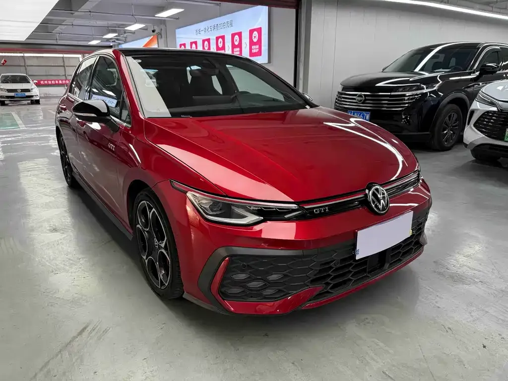 Volkswagen Golf GTI — фото 8