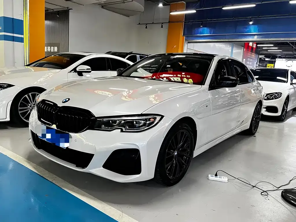 BMW 3 Series — фото 1