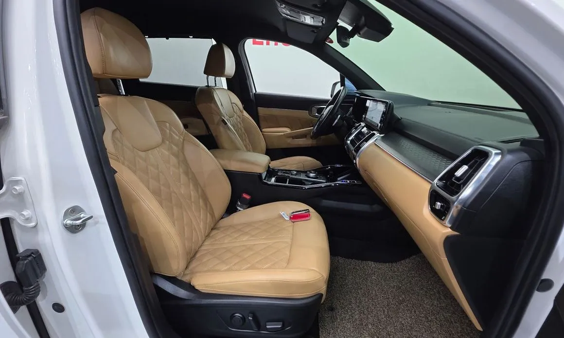 Kia Sorento — фото 10