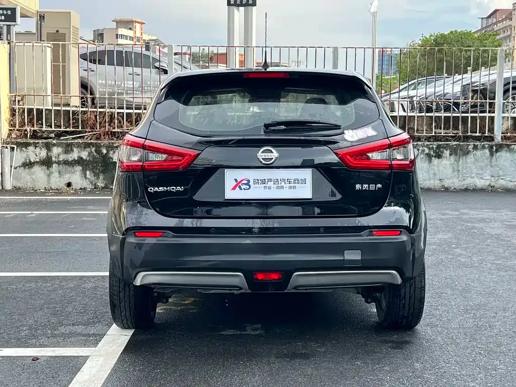 Nissan Qashqai — фото 6