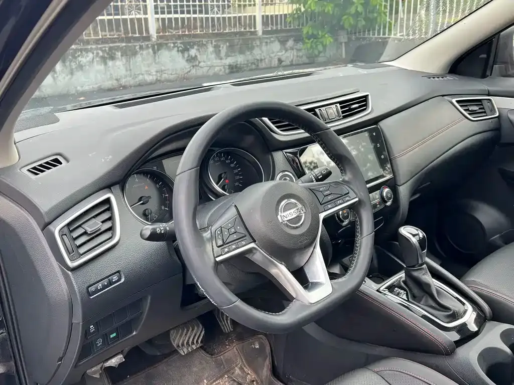 Nissan Qashqai — фото 4