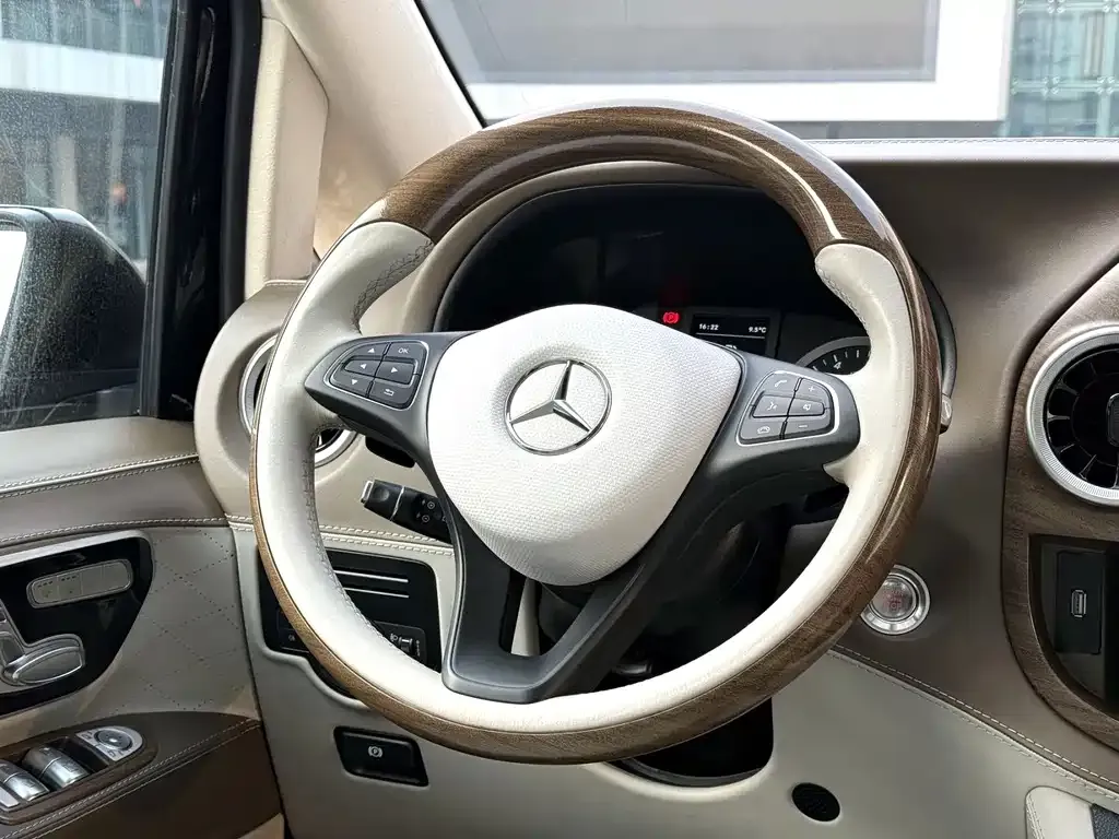 Mercedes-Benz Vito — фото 10