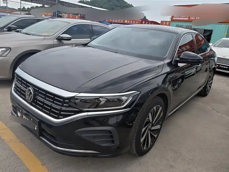 Volkswagen Passat — фото 1