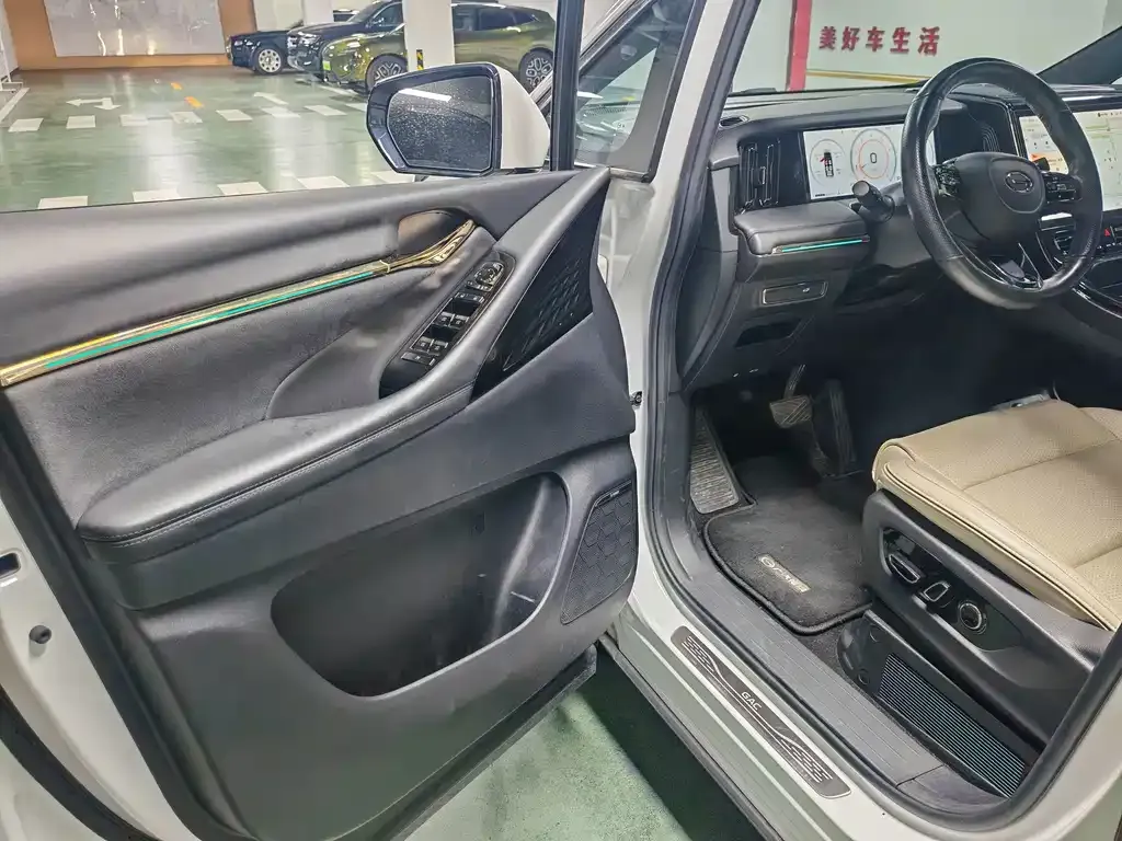 GAC Motor Trumpchi M8 — фото 5