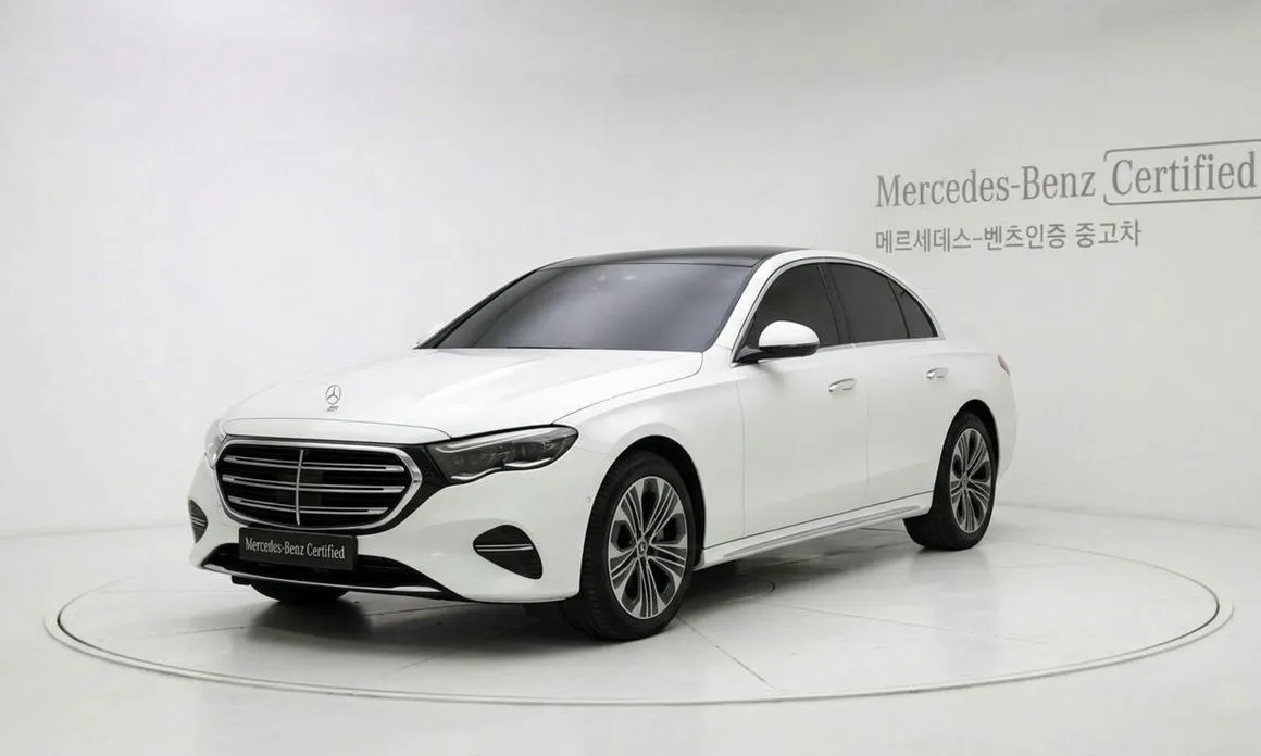 Mercedes-Benz E-Class — фото 1