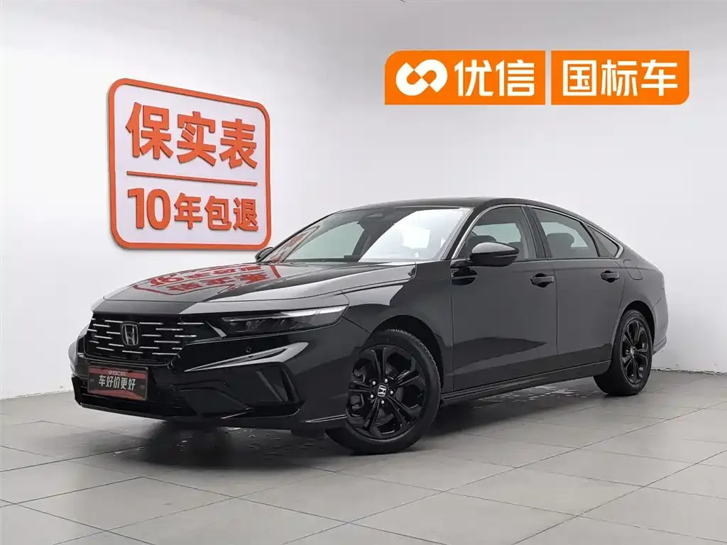 Honda Accord — фото 1