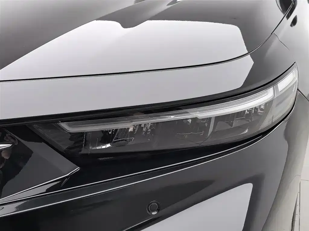 Honda Accord — фото 9