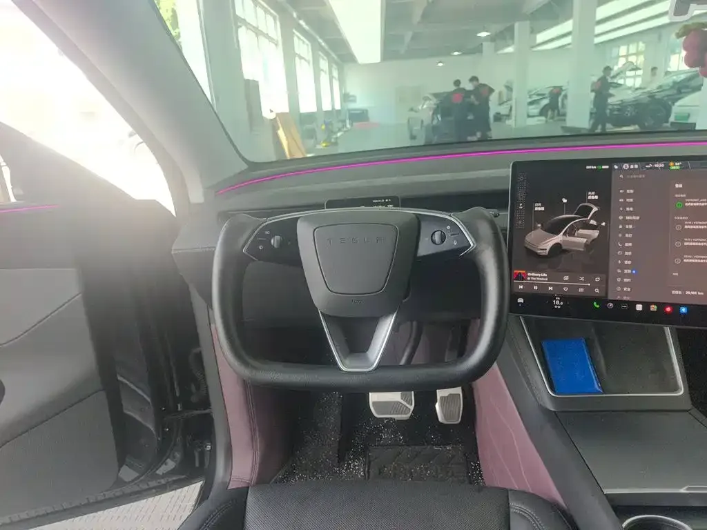 Tesla Model Y — фото 7