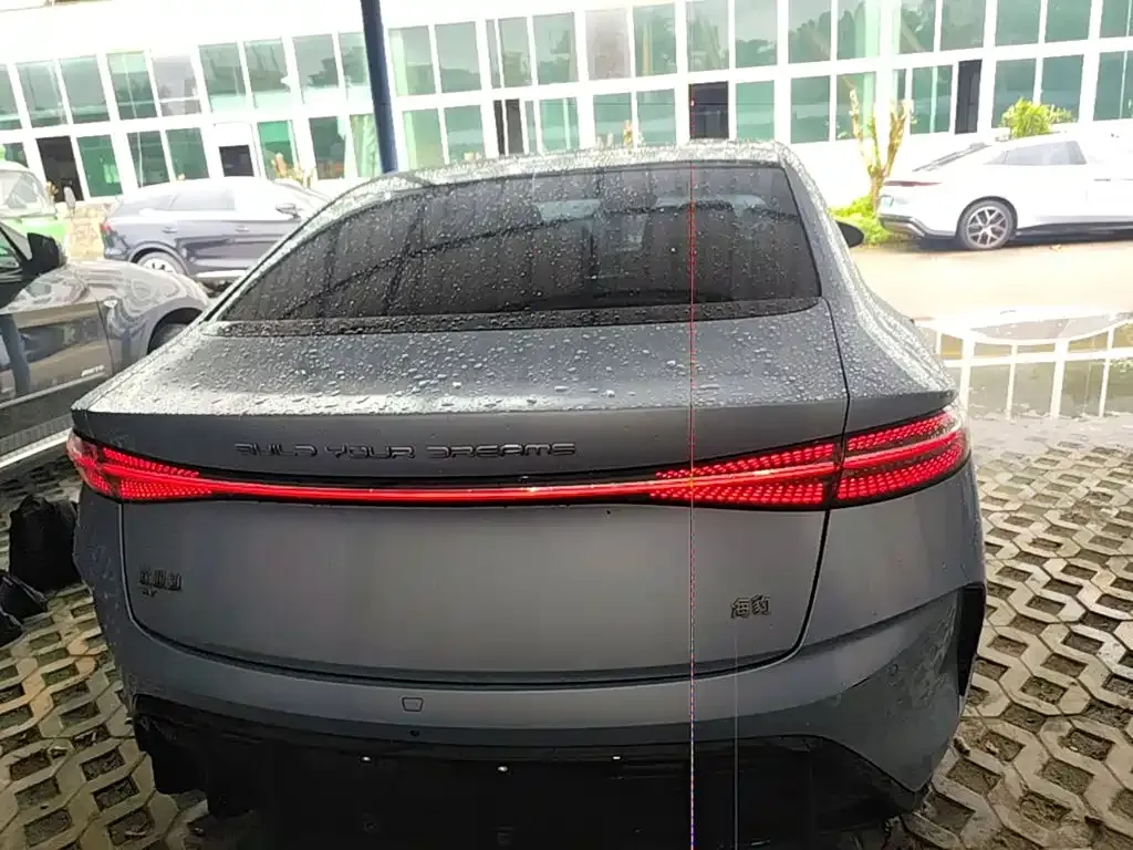 BYD Seal — фото 4