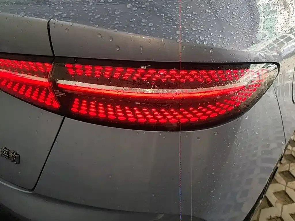 BYD Seal — фото 8