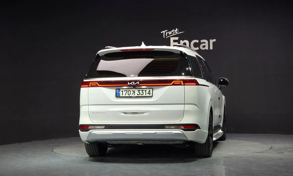 Kia Carnival — фото 5