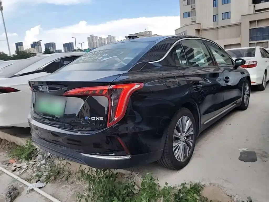 Hongqi E-QM5 — фото 2