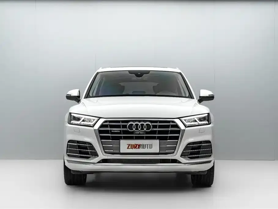 Audi Q5L — фото 8