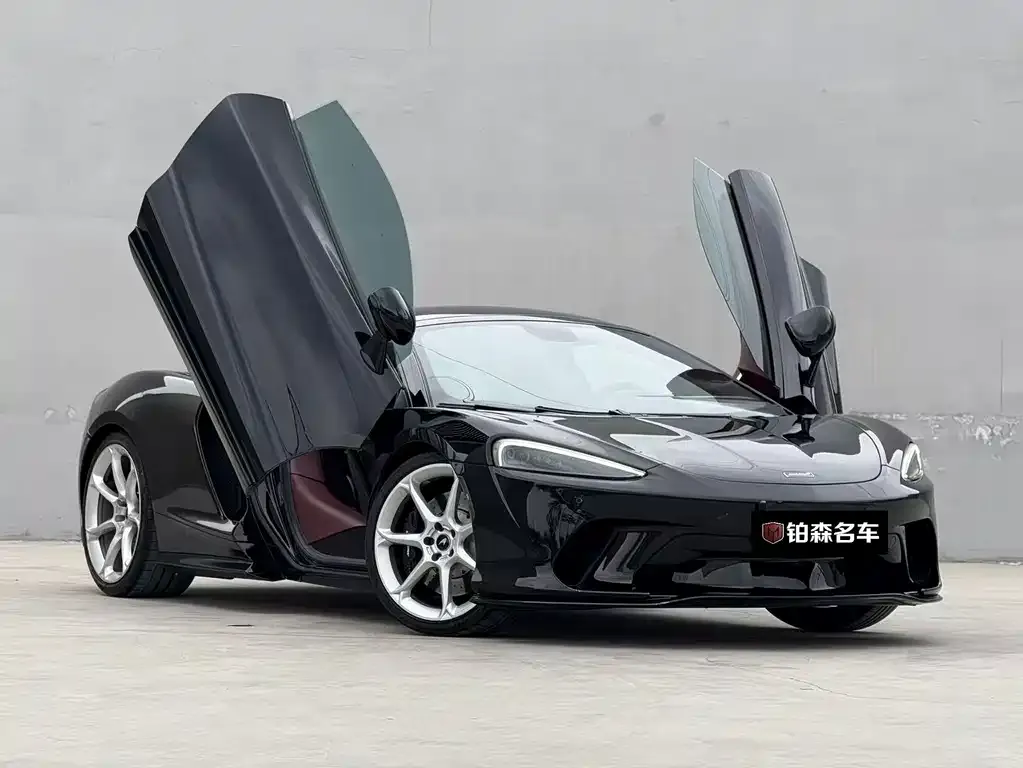 McLaren GT — фото 1