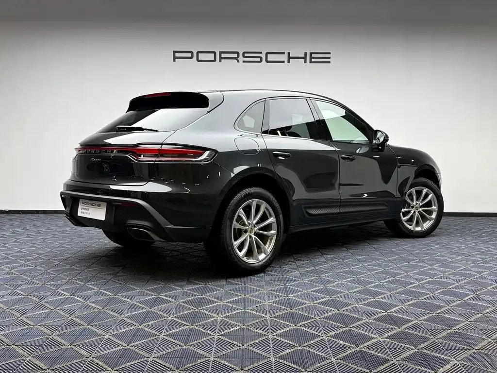 Porsche Macan — фото 9