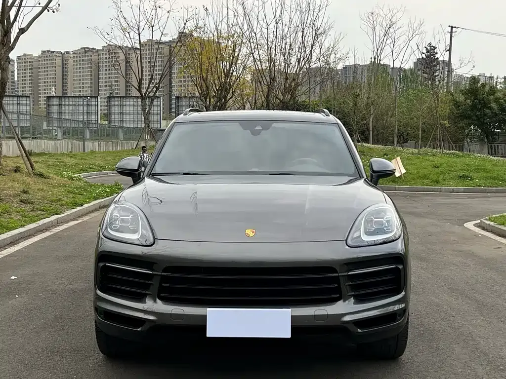 Porsche Cayenne — фото 10