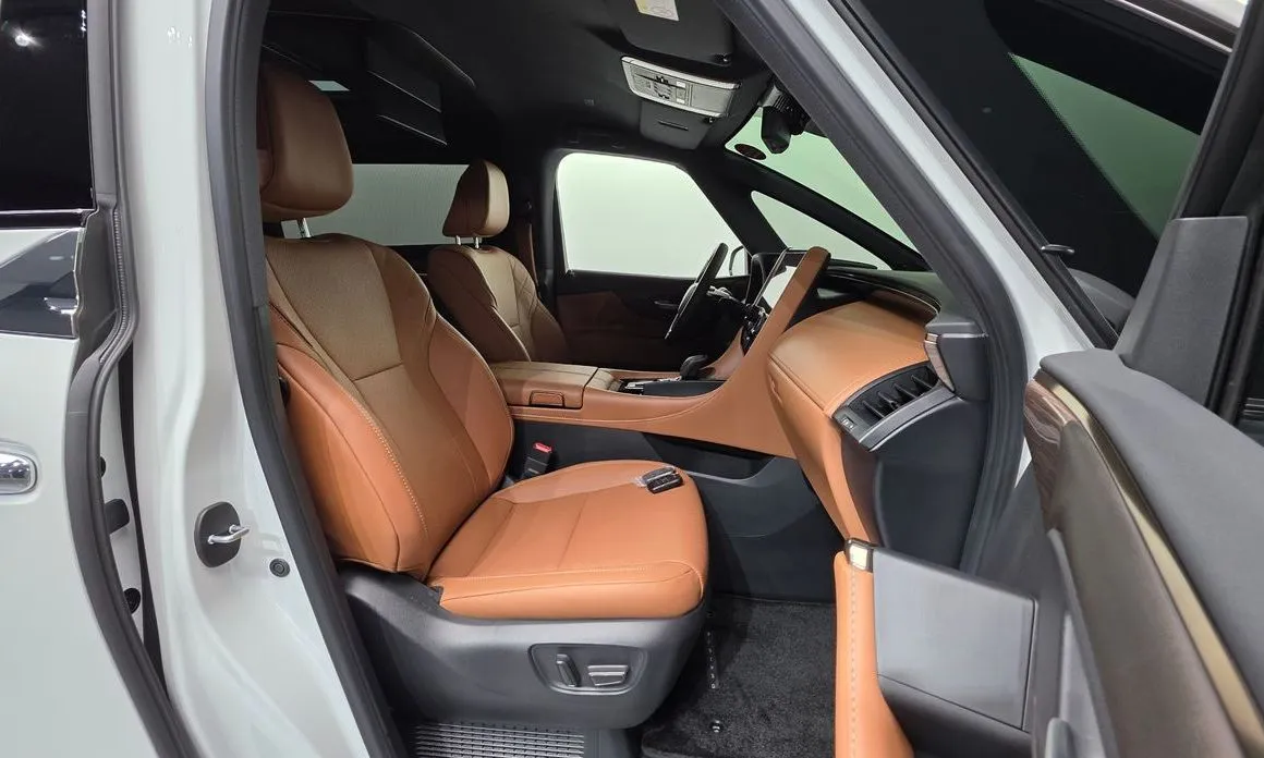 Toyota Alphard — фото 9