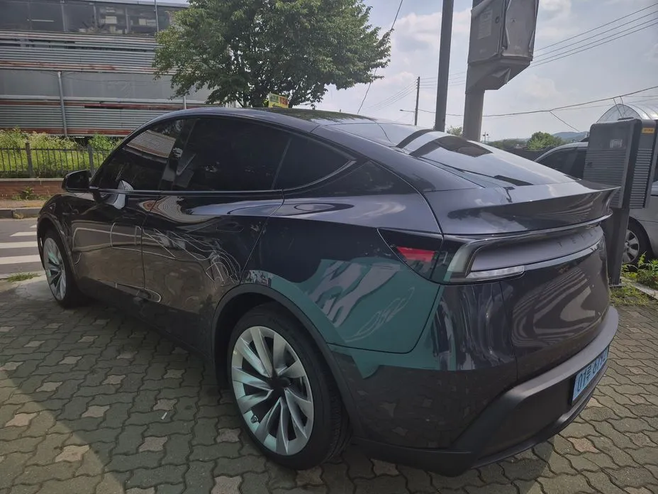 Tesla Model Y — фото 6