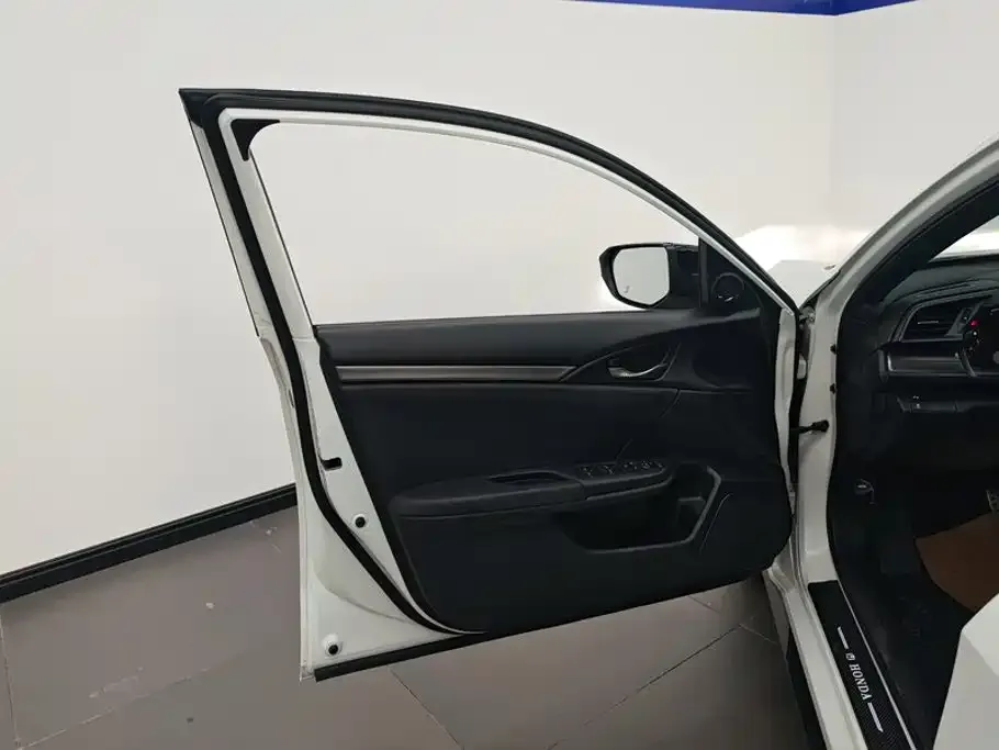 Honda Civic — фото 2