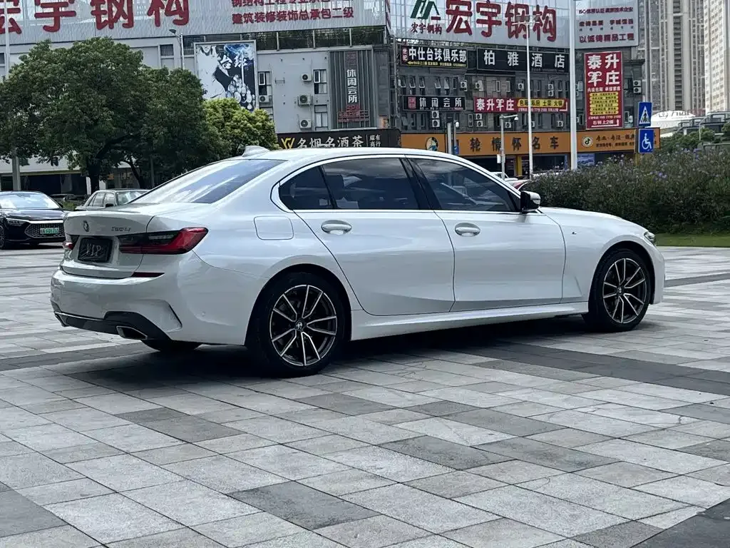 BMW 3 Series — фото 10