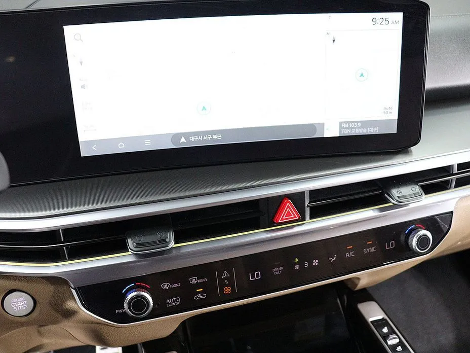 Kia Sorento — фото 6