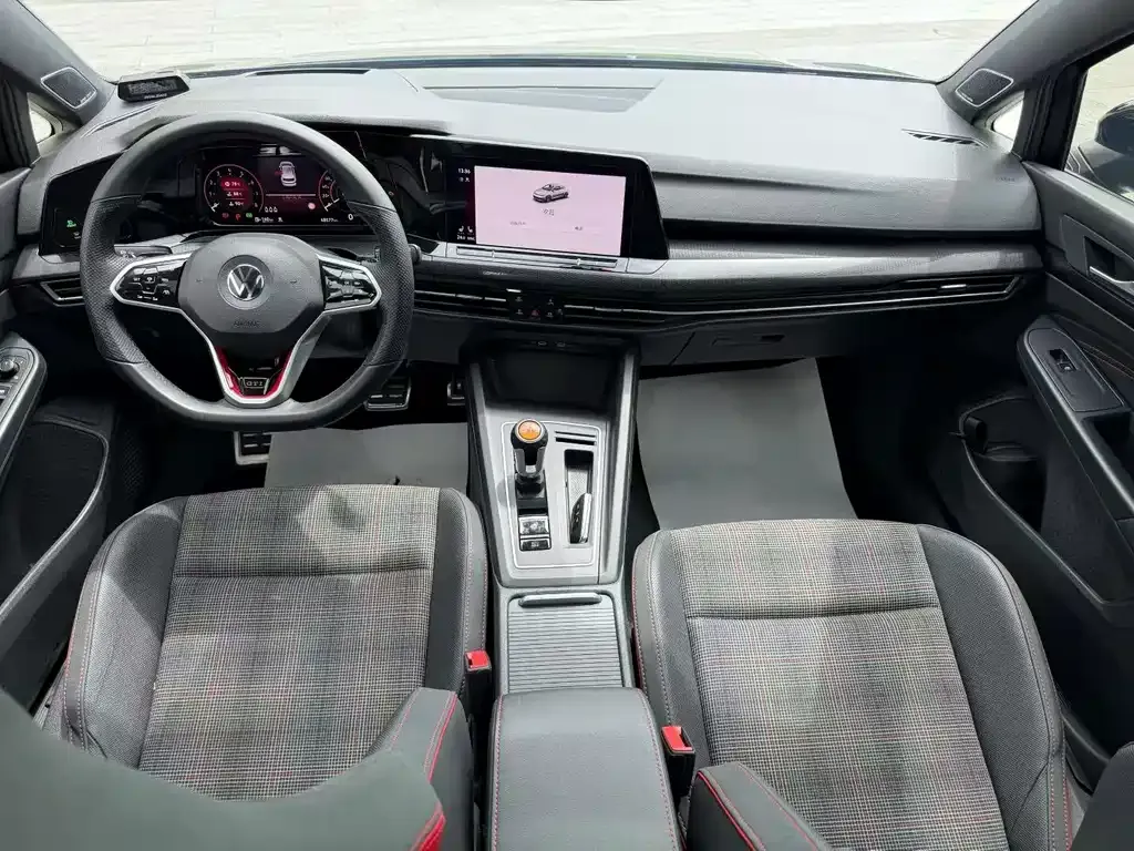 Volkswagen Golf GTI — фото 7