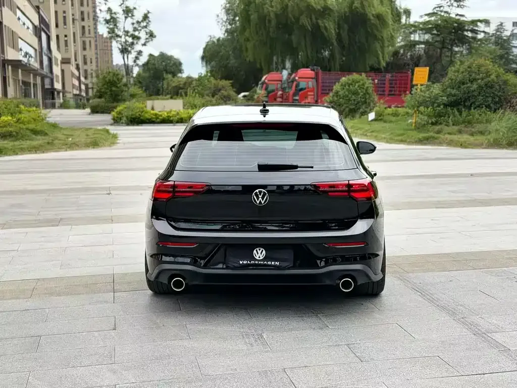 Volkswagen Golf GTI — фото 3