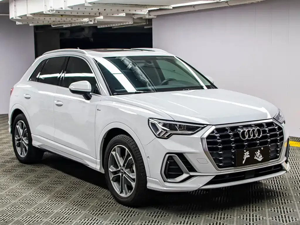 Audi Q3 — фото 8