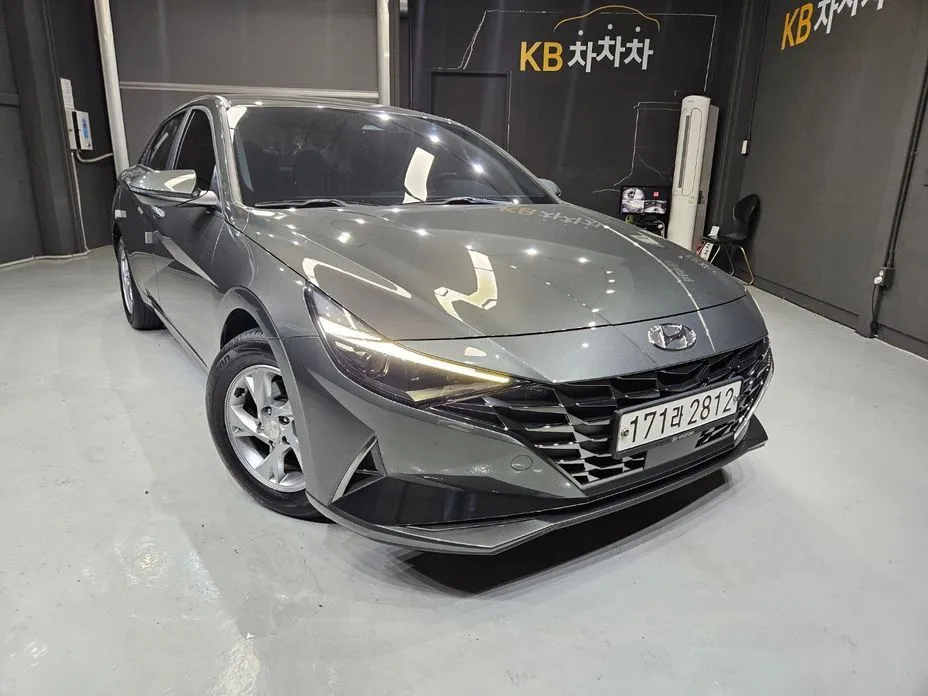 Hyundai AVANTE — фото 1