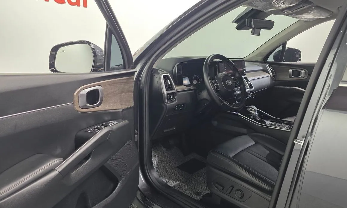 Kia Sorento — фото 6