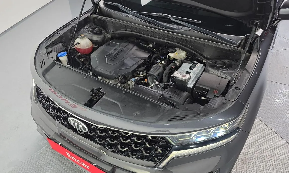 Kia Sorento — фото 9
