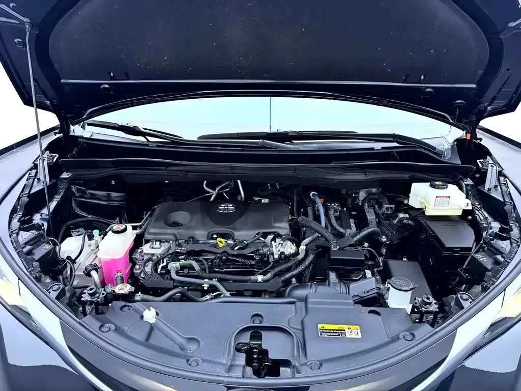 Toyota Granvia — фото 7