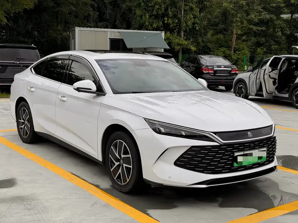 BYD Qin L — фото 6