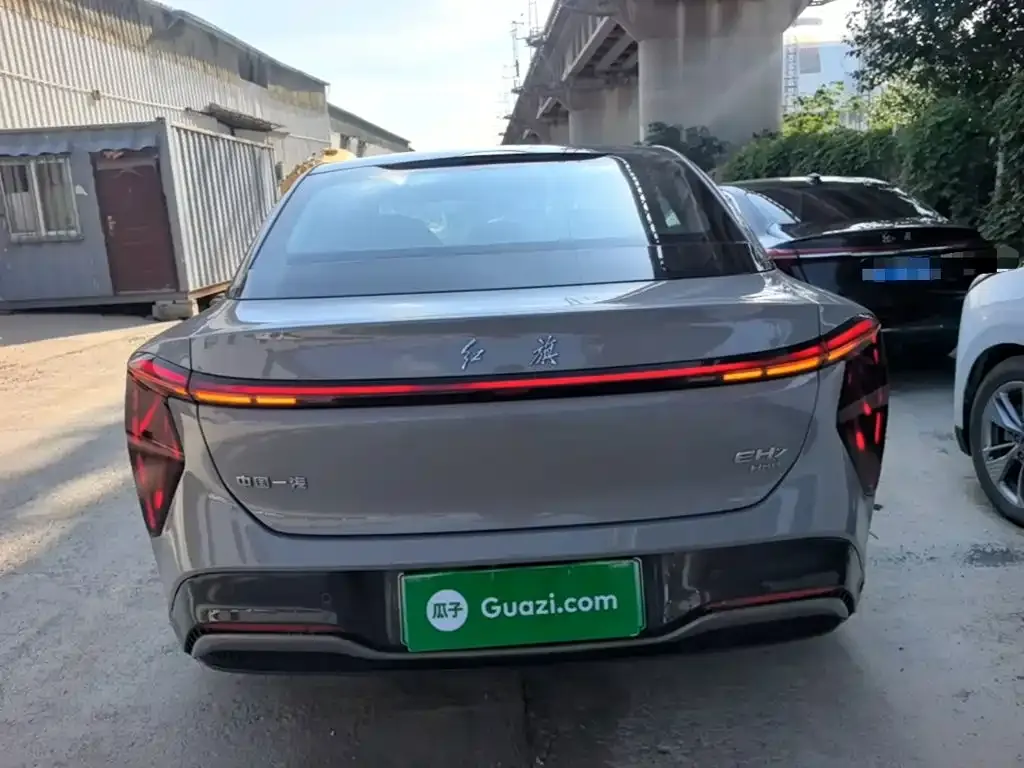 Hongqi EH7 2024 из CN, фото 4