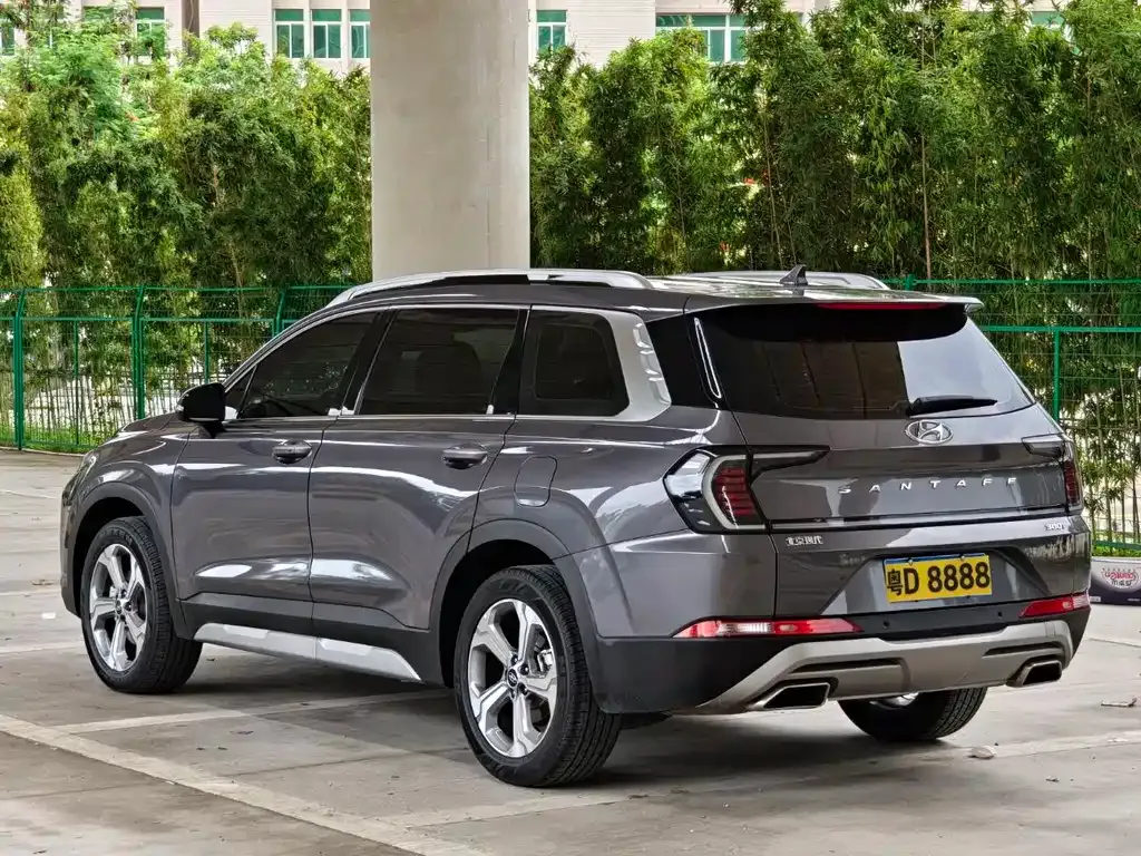 Hyundai Santa Fe — фото 9