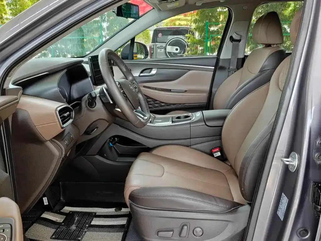 Hyundai Santa Fe — фото 10