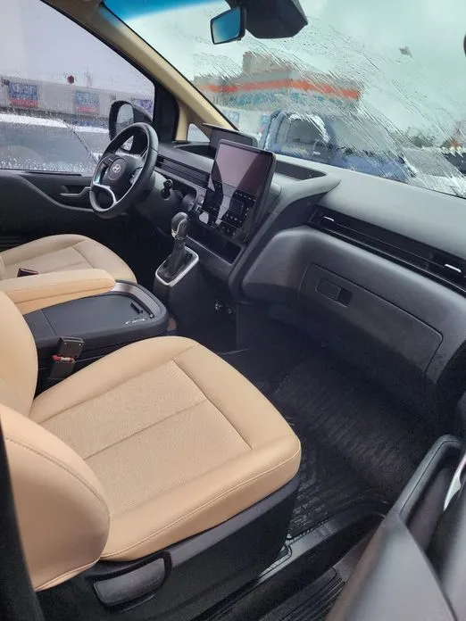 Hyundai Staria — фото 2